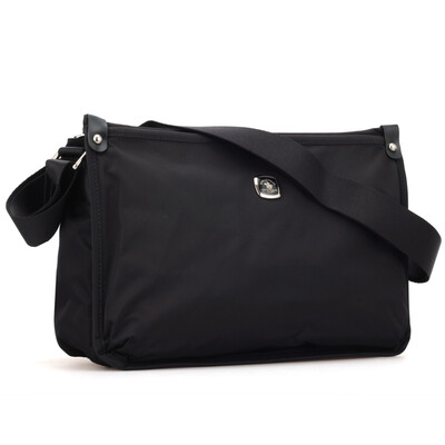 St Paul&39s men&39s casual shoulder Messenger bag male black canvas bag male bag IPAD bag
St Paul&39s men&39s casual shoulder Messenger bag male black canvas bag male bag IPAD bag