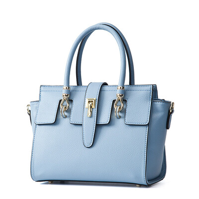 DOODOO handbags new fashion ladies bag Messenger bag simple shoulder bag large bag platinum bag shoulder bag female D6110 mud gray
DOODOO handbags new fashion ladies bag Messenger bag simple shoulder bag large bag platinum bag shoulder bag female D6110 mud gray