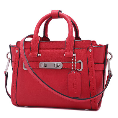 La Festin La Festin shoulder bag female European&American fashion leather motorcycle package fan wings package 618623 Anna red version
La Festin La Festin shoulder bag female European&American fashion leather motorcycle package fan wings package 618623 Anna red version