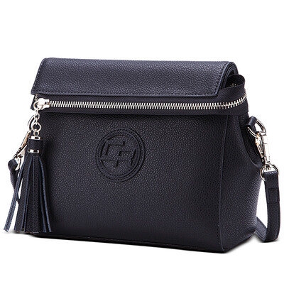 Crocodile CROCODILE handbags cowhide shoulder twill cross ladle bag retro 12671070-02 gray
Crocodile CROCODILE handbags cowhide shoulder twill cross ladle bag retro 12671070-02 gray