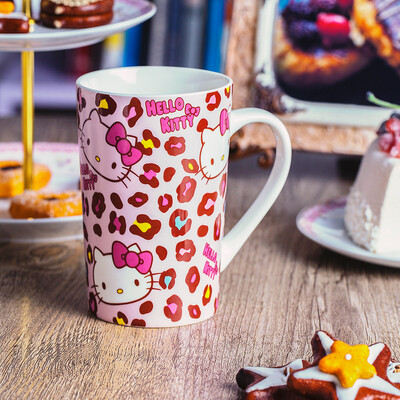HELLO KITTY ceramic cup K1018-1-G231 red lip leopard Jerry ceramic cup coffee bone porcelain Christmas gift to send his girlfriend mug 330ml
HELLO KITTY ceramic cup K1018-1-G231 red lip leopard Jerry ceramic cup coffee bone porcelain Christmas gift to send his girlfriend mug 330ml