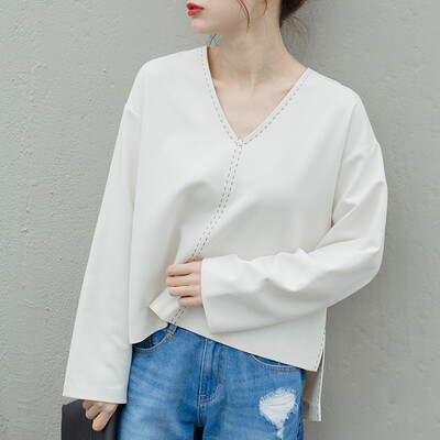 City Plus CITYPLUS Arts Fan Long Sleeve Loose Sleeve Hooded V-Shirt Top Shirt CWTC173462 White
City Plus CITYPLUS Arts Fan Long Sleeve Loose Sleeve Hooded V-Shirt Top Shirt CWTC173462 White