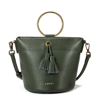 Yinman (INMAN) personality fashion metal ring female bag head layer cowhide wild tassel bag shoulder Messenger bag small bag 6872030010 army green
Yinman (INMAN) personality fashion metal ring female bag head layer cowhide wild tassel bag shoulder Messenger bag small bag 6872030010 army green