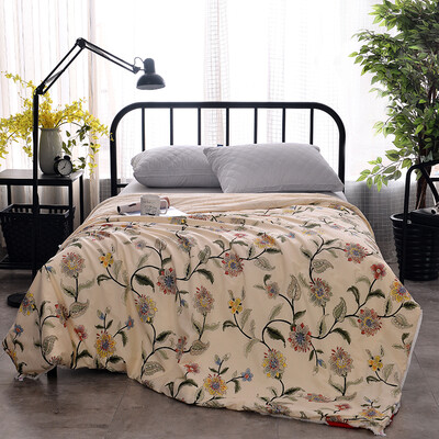 Arctic velvet Bejirog silk is filled with cotton fabric silk can be washed and washed silk was quilt dream flowers 150 * 200cm (filled 1 kg
Arctic velvet Bejirog silk is filled with cotton fabric silk can be washed and washed silk was quilt dream flowers 150 * 200cm (filled 1 kg