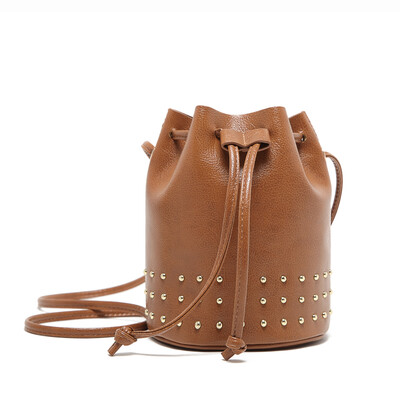 MICOCAH 3 Colors Fashion Rivet Women Bag 2017 New Arrival Crossbody Bag PU Leather Bucket Bags Famous Brand Solid Color GL30024
MICOCAH 3 Colors Fashion Rivet Women Bag 2017 New Arrival Crossbody Bag PU Leather Bucket Bags Famous Brand Solid Color GL30024