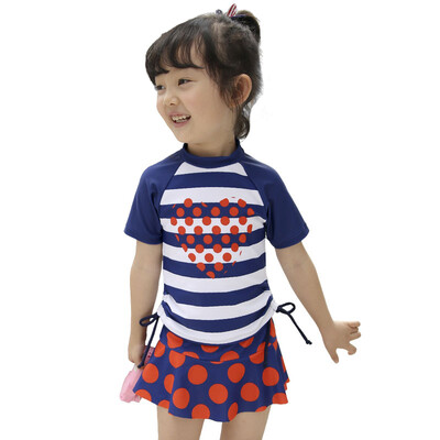 QIHAI 6607-6 children's body skirt swimsuit cute girl princess skirt swimsuit comfort Korean hot spring swimsuit black M code
QIHAI 6607-6 children's body skirt swimsuit cute girl princess skirt swimsuit comfort Korean hot spring swimsuit black M code