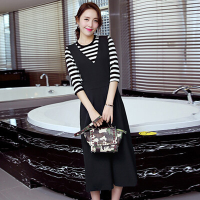 A morning 2017 fashion temperament Slim striped round neck seven sleeves T-shirt spring belt pants wide leg pants fashion suit female S71R0549 black
A morning 2017 fashion temperament Slim striped round neck seven sleeves T-shirt spring belt pants wide leg pants fashion suit female S71R0549 black