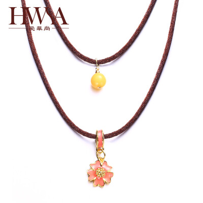 Ai Hua Shang (HWSA) Shili Peach Amber Pine Pendant Chainbone Necklace with certificate
Ai Hua Shang (HWSA) Shili Peach Amber Pine Pendant Chainbone Necklace with certificate
