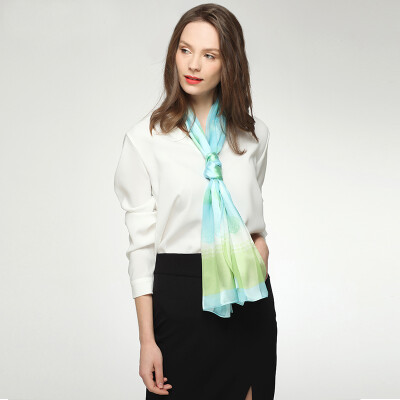 Margaret Gucci (MARJA KURKI) the story of the long towel forest silk geometric pattern European and American style elegant lady scarf pink 1X450412
Margaret Gucci (MARJA KURKI) the story of the long towel forest silk geometric pattern European and American style elegant lady scarf pink 1X450412