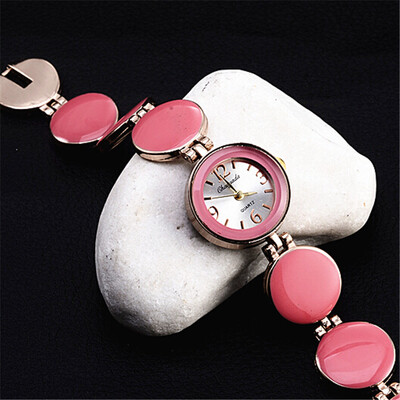 Women Luxury Brand Gold Bracelet Rould Dial Wrist Watch Girl Lady Dress Fashion Classic Gift Watch Female Clock
Women Luxury Brand Gold Bracelet Rould Dial Wrist Watch Girl Lady Dress Fashion Classic Gift Watch Female Clock