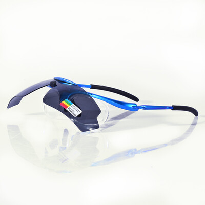 Banglong XQ382 flip sunglasses polarized driver driving sunglasses men and women glasses comfortable frame myopic frame outdoor sports riding three spare pieces of titanium blue
Banglong XQ382 flip sunglasses polarized driver driving sunglasses men and women glasses comfortable frame myopic frame outdoor sports riding three spare pieces of titanium blue