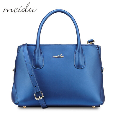 Each degree MEIDU trend ladies handbag stereotypes temperament professional shoulder Messenger bag male bag MWB140615 blue
Each degree MEIDU trend ladies handbag stereotypes temperament professional shoulder Messenger bag male bag MWB140615 blue