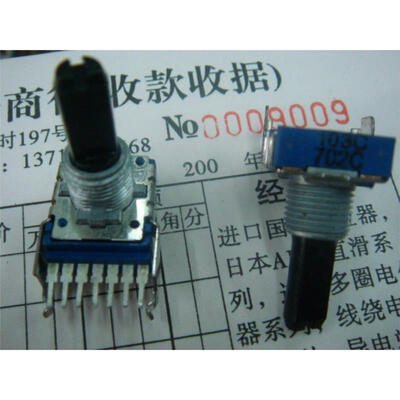 142 horizontal double potentiometer 7 feet long with a midpoint C10K D10K handle 21FMM
142 horizontal double potentiometer 7 feet long with a midpoint C10K D10K handle 21FMM