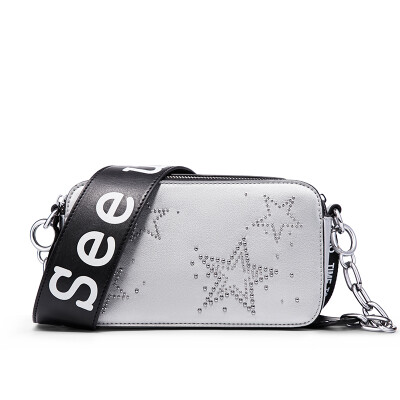 Golf GOLF Messenger bag female fashion double zipper shoulder bag ladies dual-use wide shoulder strap star female bag sweet lady small square bag B8BV41988J red
Golf GOLF Messenger bag female fashion double zipper shoulder bag ladies dual-use wide shoulder strap star female bag sweet lady small square bag B8BV41988J red