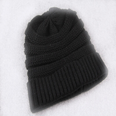 Autumn and winter fashion men and women woven wool cap Europe and the United States warm knitted hat
Autumn and winter fashion men and women woven wool cap Europe and the United States warm knitted hat