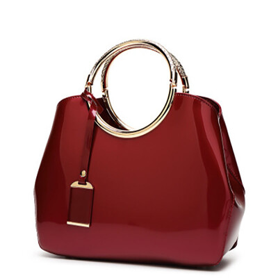 2017 new stylish lacquered portable handbag trendy portable ring Messenger bag simple style large capacity shoulder bag
2017 new stylish lacquered portable handbag trendy portable ring Messenger bag simple style large capacity shoulder bag