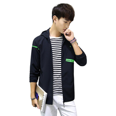The new spring/summer cheetah is a thin, thin, windbreaker, a Korean version of a jacket, a jacket, a school jacket, and a teenage
The new spring/summer cheetah is a thin, thin, windbreaker, a Korean version of a jacket, a jacket, a school jacket, and a teenage