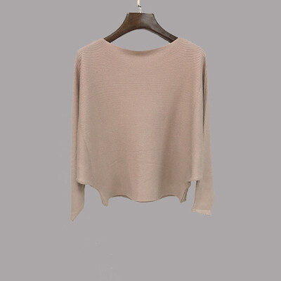 2017 autumn and winter new bat sleeves knitting stopper loose collar collar shirt
2017 autumn and winter new bat sleeves knitting stopper loose collar collar shirt