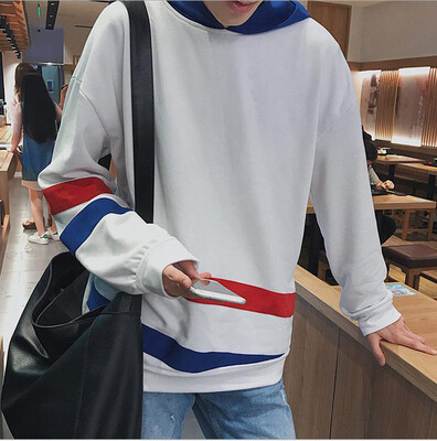 2017 autumn wind hit hooded sweater men and women couples students Korean version of loose personality style coat jacket
2017 autumn wind hit hooded sweater men and women couples students Korean version of loose personality style coat jacket