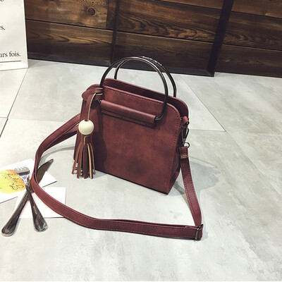 DALFR знаменитый бренд PU сумки кожаные наплечные сумки женщин дамы лоскут дизайнер сумки известных марок женщин сумки 2017
DALFR знаменитый бренд PU сумки кожаные наплечные сумки женщин дамы лоскут дизайнер сумки известных марок женщин сумки 2017