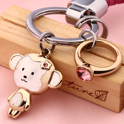 京东超市情侣猴子钥匙扣女可爱汽车钥匙链 挂饰创意挂件生日礼物女生实用小礼品情人节礼物送女友礼物女 红色(生日礼物女+礼盒装)