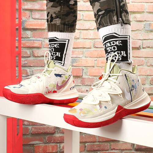 耐克NIKE男子篮球鞋Kyrie 5 2018新款欧文4代5代实战场上运动篮球鞋AO2919-901 CK5837-100（涂鸦） 40.5