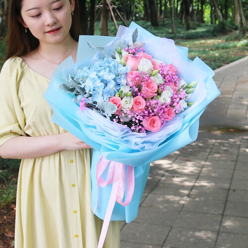 来一客鲜花速递 绣球玫瑰花混搭花束 生日礼物【指定日期送达】全国同城鲜花店送花上门 蓝色绣球戴安娜混搭