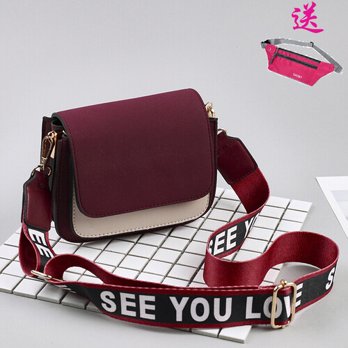 媚族    秋冬甜美质感磨砂皮撞色小方包包女2019韩版潮港风宽带斜挎单肩包 酒红色