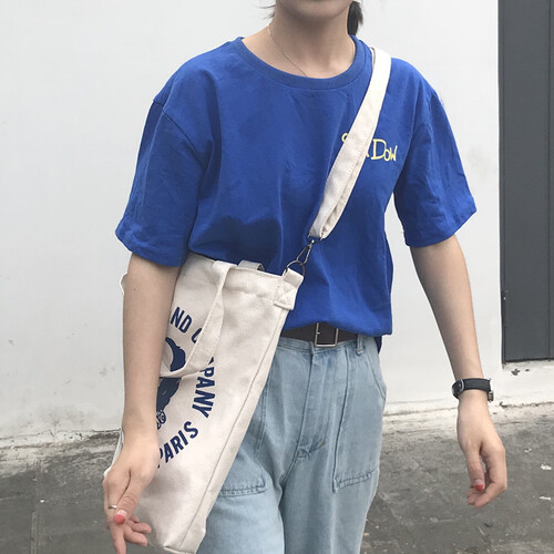 韩国简约字母港风ins帆布袋女斜挎包大chic购物袋单肩学生帆布包Lq 米白色 蓝人像 三用款