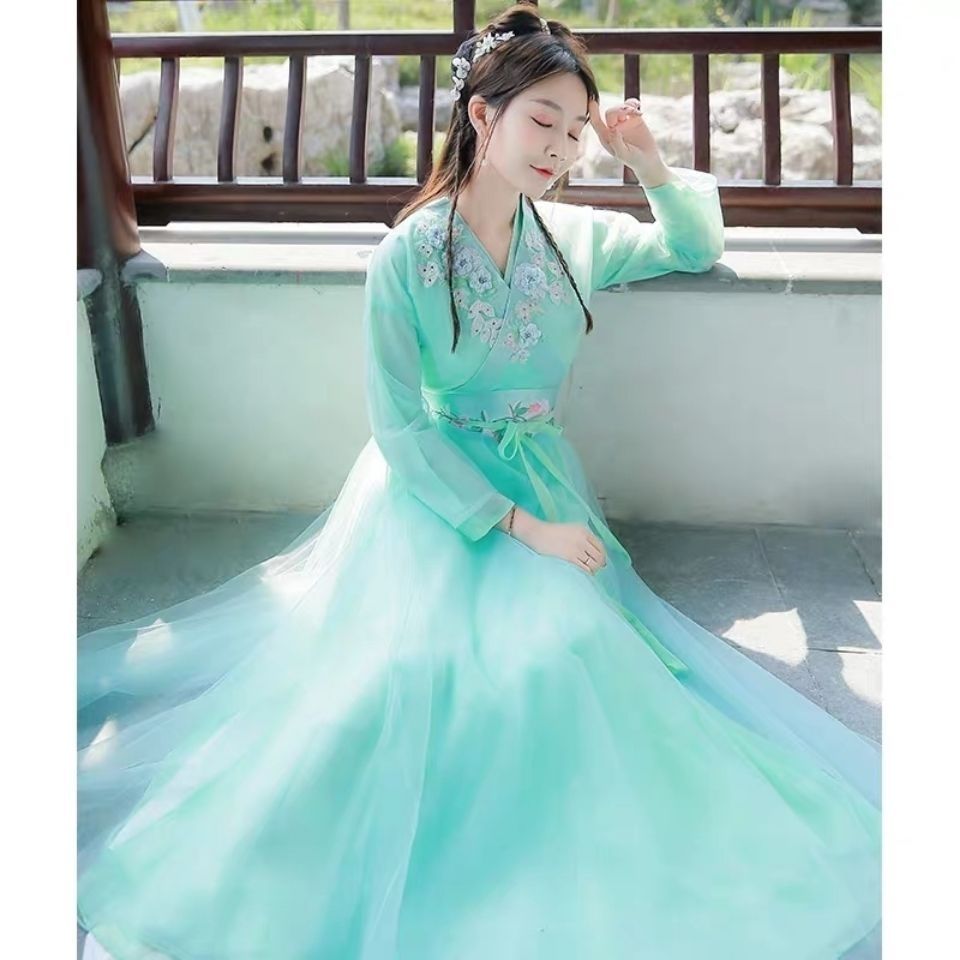 依锦艾古装女中国风汉服女魏晋仙气古风仙女裙交领连体汉服全套白色
