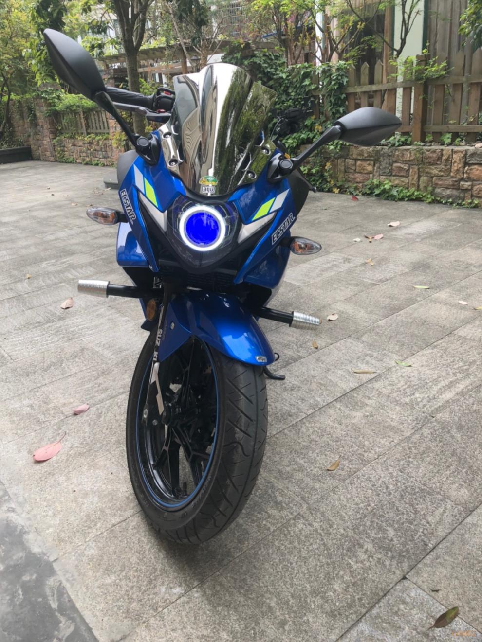 适用铃木gsx250r改装大灯总成gsx250双光透镜天使眼恶魔眼恶魔红