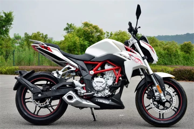 隆鑫摩托车cr6无极300r运动街车整车lx300-6a 水冷电喷 四气门 跑车