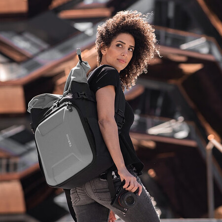 TARION German camera bag shoulder SLR backpack Canon Nikon camera bag liner bag XH gray TARION German camera bag shoulder SLR backpack Canon Nikon camera bag liner bag XH gray