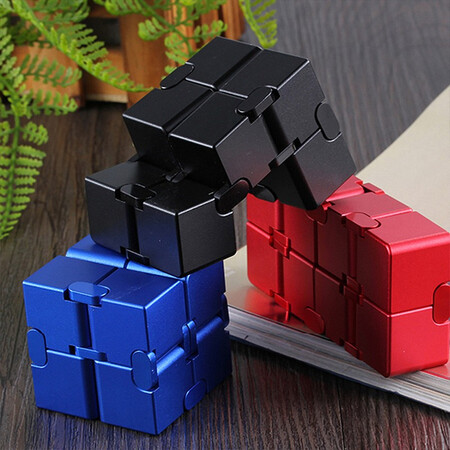 Xuqi Infinite Rubik's Cube Alloy Creative Decompression Toys Educational Toys Decompression Artifact Wireless Loop Fingertip Cube Xuqi Infinite Rubik's Cube Alloy Creative Decompression Toys Educational Toys Decompression Artifact Wireless Loop Fingertip Cube