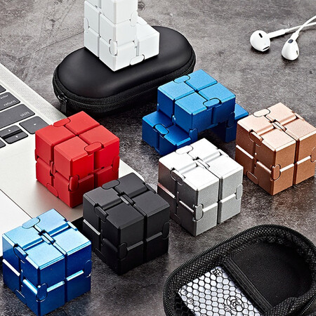 Xuqi Infinite Rubik's Cube Alloy Creative Decompression Toys Educational Toys Decompression Artifact Wireless Loop Fingertip Cube Xuqi Infinite Rubik's Cube Alloy Creative Decompression Toys Educational Toys Decompression Artifact Wireless Loop Fingertip Cube