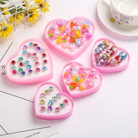 Yililuo children's ring ring cartoon girl princess jewelry gift box crystal gem diamond toy girls kindergarten colorful bright diamond small ring gem random 36 boxes Yililuo children's ring ring cartoon girl princess jewelry gift box crystal gem diamond toy girls kindergarten colorful bright diamond small ring gem random 36 boxes