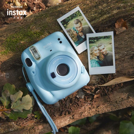 Fuji instax stand immediately imaging camera mini11 exquisite gift box clear sky blue with 10 sheets of photo paper Fuji instax stand immediately imaging camera mini11 exquisite gift box clear sky blue with 10 sheets of photo paper