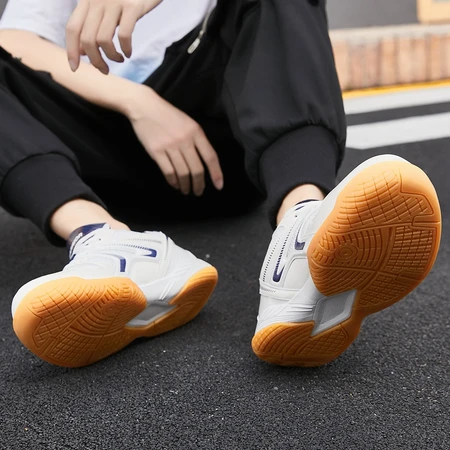 Pull back sports sneakers low-top thick bottom non-slip table tennis shoes breathable mesh shoes men and women couple shoes shock-absorbing floor table tennis shoes suitable for both indoor and outdoor 103HC white/dark blue 42/standard size Pull back sports sneakers low-top thick bottom non-slip table tennis shoes breathable mesh shoes men and women couple shoes shock-absorbing floor table tennis shoes suitable for both indoor and outdoor 103HC white/dark blue 42/standard size