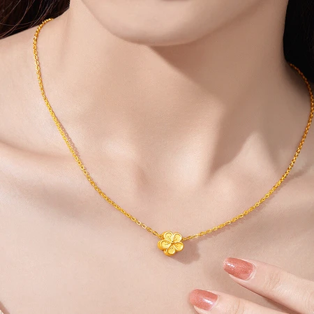 Xinwanfu Gold Pendant Women's Football Golden Small Peach Blossom Small Fresh Flower Pendant Gift for Girlfriend About 0.91g Xinwanfu Gold Pendant Women's Football Golden Small Peach Blossom Small Fresh Flower Pendant Gift for Girlfriend About 0.91g