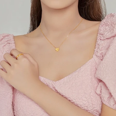 Chow Sang Sang Pure Gold Amore Heart-to-Heart Gold Necklace Pendant Women's Clavicle Necklace Pendant 78039U Price 42cm 4.35g Including labor costs 240 yuan Chow Sang Sang Pure Gold Amore Heart-to-Heart Gold Necklace Pendant Women's Clavicle Necklace Pendant 78039U Price 42cm 4.35g Including labor costs 240 yuan