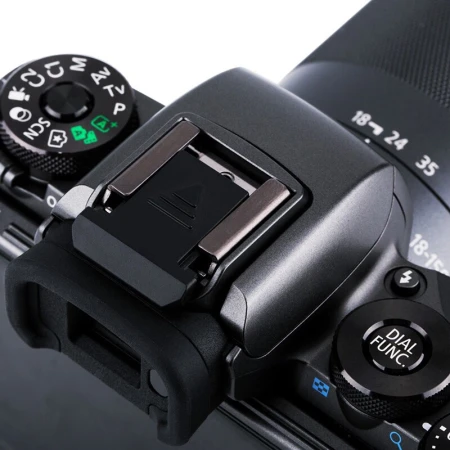 JJC is suitable for Canon hot shoe cover 5D4 5D3 6D2 200DII 200D second-generation R5 R6 90D 80D 77D R3 R5C SLR micro-single camera accessories JJC is suitable for Canon hot shoe cover 5D4 5D3 6D2 200DII 200D second-generation R5 R6 90D 80D 77D R3 R5C SLR micro-single camera accessories