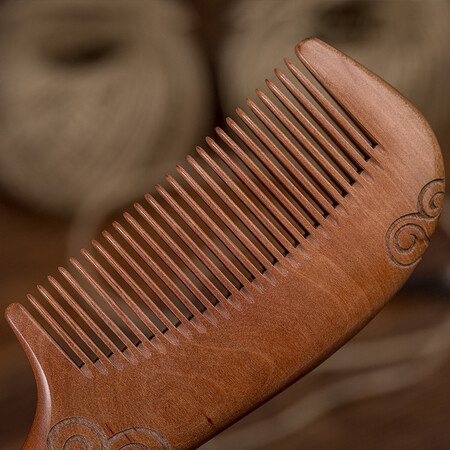 Creative art peach wood comb female head massage comb male hairdressing comb straight hair comb wife birthday gift for girls practical for mother Creative art peach wood comb female head massage comb male hairdressing comb straight hair comb wife birthday gift for girls practical for mother