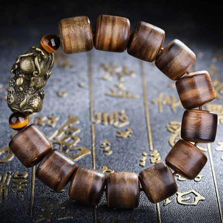 Yanyun Jewelry Agarwood Bracelet Brunei Old Material Buddha Beads Wooden Bracelets Rosary Barrel Beads Wood Decoration Pixiu Tiger Eye Stone Wenwan Bracelet Men's Style 15mm Yanyun Jewelry Agarwood Bracelet Brunei Old Material Buddha Beads Wooden Bracelets Rosary Barrel Beads Wood Decoration Pixiu Tiger Eye Stone Wenwan Bracelet Men's Style 15mm