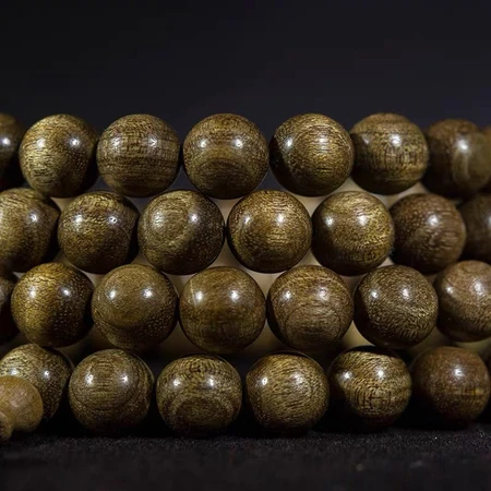 Fanxin Sichuan gloomy wood Jinsinan 8mm hand string Buddha beads agarwood grade ebony 108 gifts for men and women 8mm108 pieces Fanxin Sichuan gloomy wood Jinsinan 8mm hand string Buddha beads agarwood grade ebony 108 gifts for men and women 8mm108 pieces