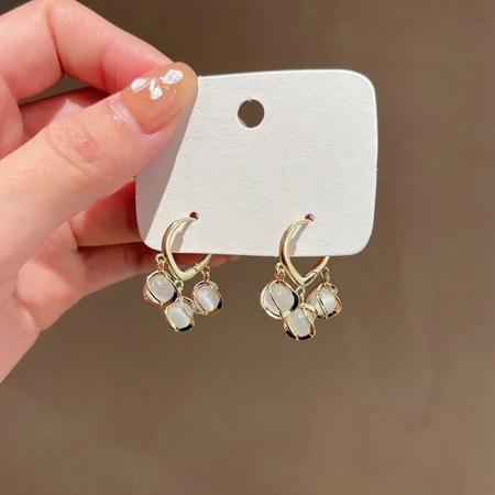 Ideer lily of the valley three opal earrings female anti-lost design draft net red all-match earrings silver needle earrings A2Y803 lily of the valley opal earrings Ideer lily of the valley three opal earrings female anti-lost design draft net red all-match earrings silver needle earrings A2Y803 lily of the valley opal earrings