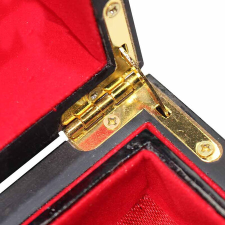 Nine-color jiucai jewelry box Pingyao push light lacquerware Hand-made collection of gifts for Women’s Day on March 8th Push light lacquer jewelry box Shanxi specialty black skewer lotus Nine-color jiucai jewelry box Pingyao push light lacquerware Hand-made collection of gifts for Women’s Day on March 8th Push light lacquer jewelry box Shanxi specialty black skewer lotus
