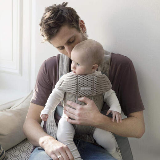 BabyBjörn BABYBJORN 棉质迷你婴儿背带 Greige BabyBjörn BABYBJORN 棉质迷你婴儿背带 Greige