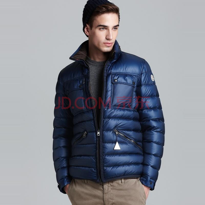 moncler\/蒙口羽绒服鼻祖亮面男款 在上海专卖店