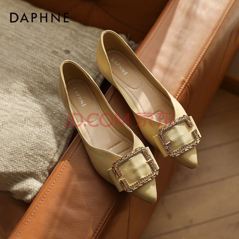 达芙妮(daphne)女鞋单鞋春季新款时尚英伦风百搭平底鞋子女士鞋 米色