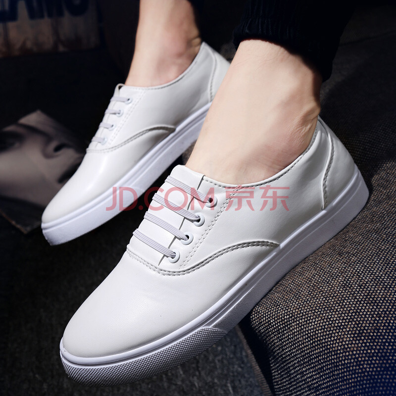 白鞋帮子上的黑道道怎么去除